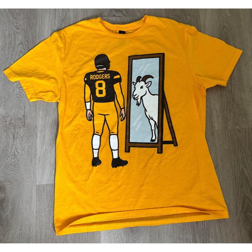 Gildan Aaron Rodgers GOAT Mirror Graphic T-Shirt Yellow Mens Medium Short Sleeve